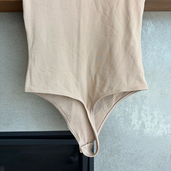 NWOT Babaton SinchSeamless Willow Bodysuit, Size M - Picture 11 of 12